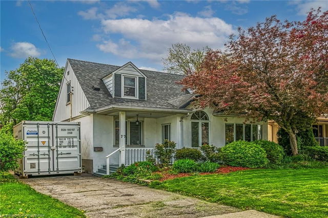 77 Arcade Crescent