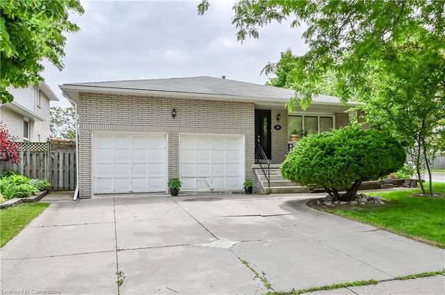 30 Goldcrest Drive