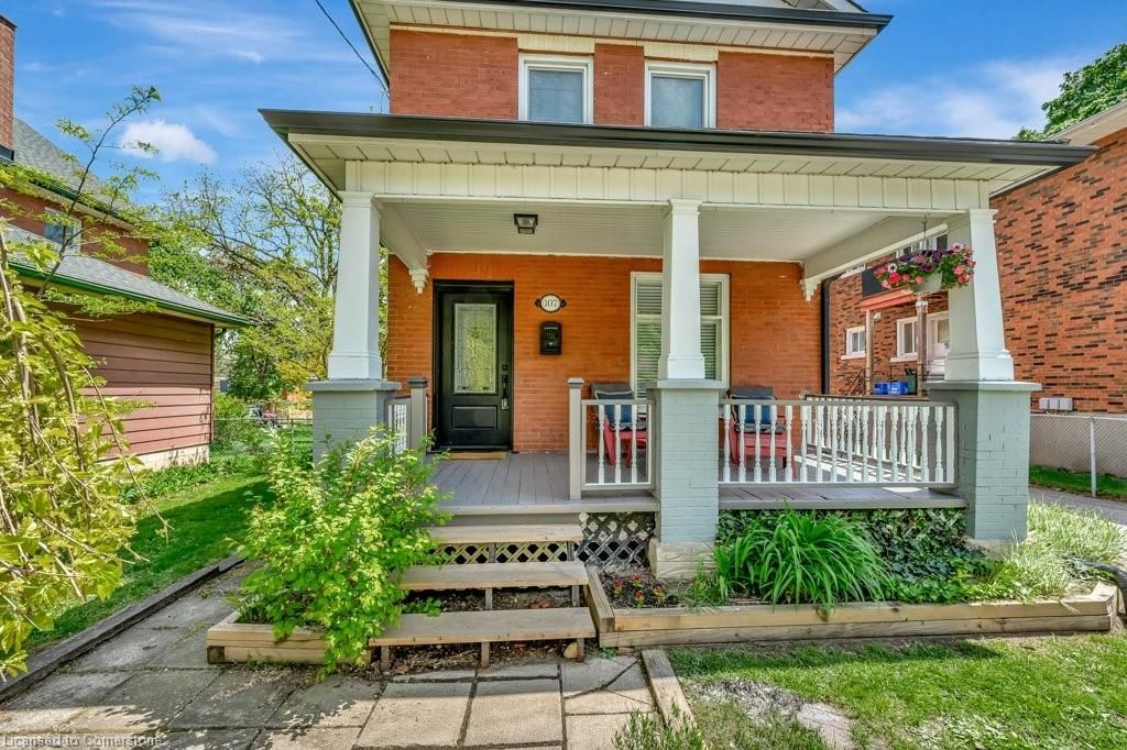 Single Family Residence for sale at 107 Barrie Street, Cambridge, Victoria, N1S 3B1 - MLS: 40731253