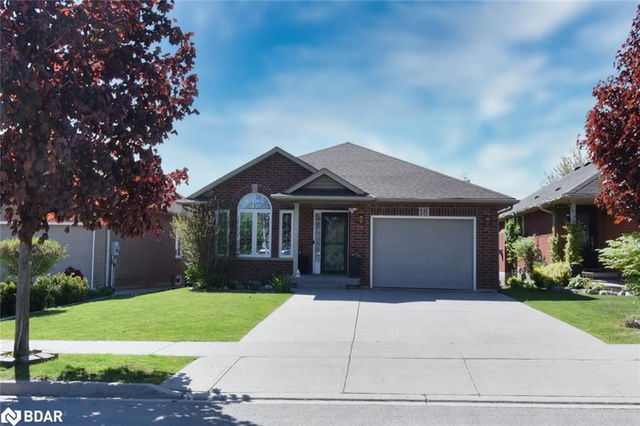 16 Hollybank Way