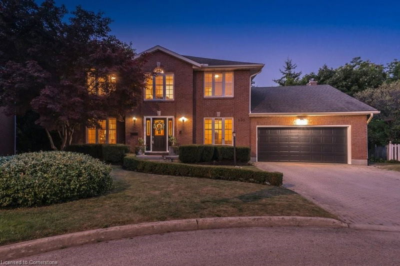 530 Sandbrooke Court, Waterloo, Ontario