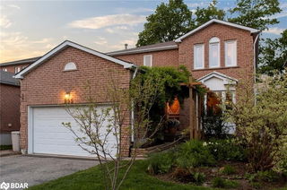255 Hickling Trail