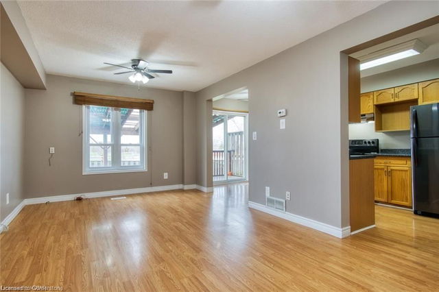 3 - 90 Mooregate Crescent