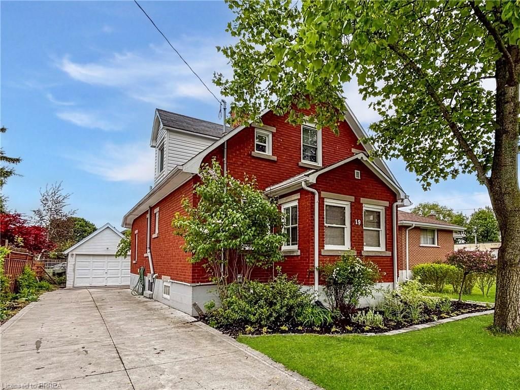 Single Family Residence for sale at 19 Rowanwood Avenue, Brantford, Echo Place, N3S 7B7 - MLS: 40732504