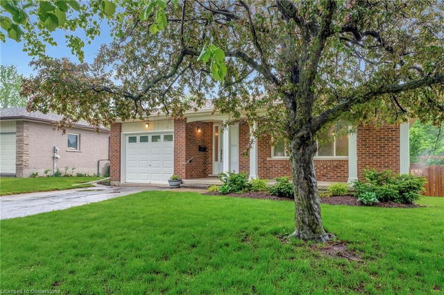 181 White Pine Crescent