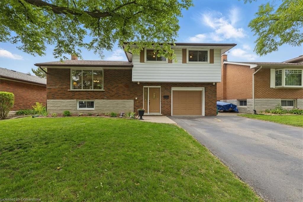 Single Family Residence sold at 10 Willow Avenue, Cambridge, Churchill Park/Moffatt Creek, N1R 2Z3 - MLS: 40732883