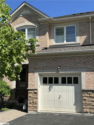 4142 Judson Common