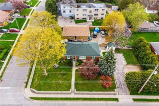 B - 89 Elgin Street N