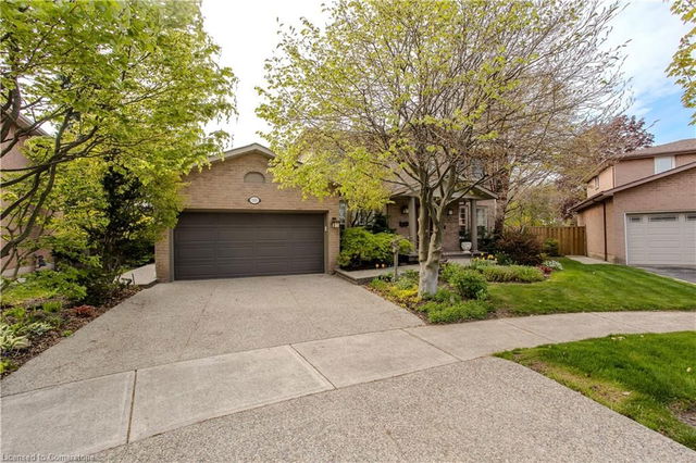 318 Slade Crescent