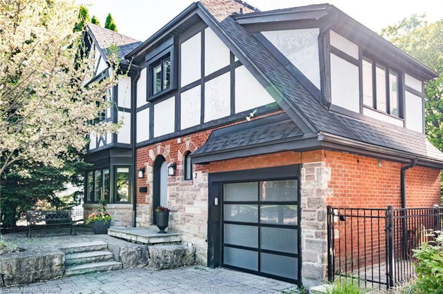 3 Oakwood Place