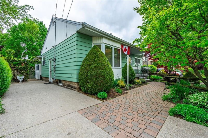 35 Kemp Drive, Dundas, Ontario