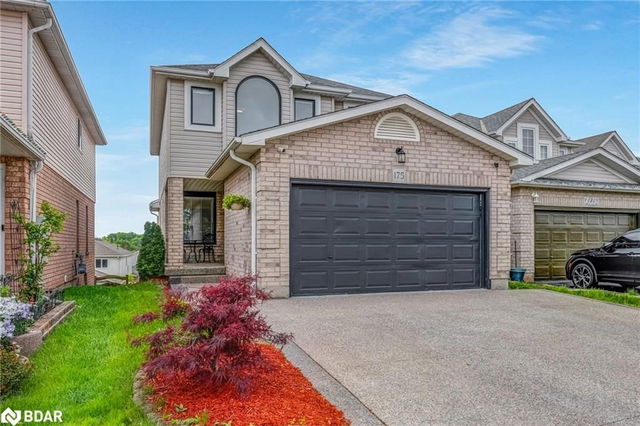 175 Hollyridge Crescent