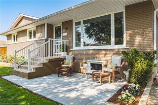 14 Ancaster Boulevard