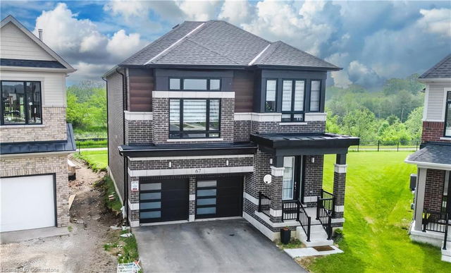 67 Crossmore Crescent