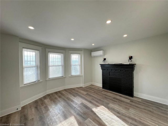 5 - 931 Main Street E