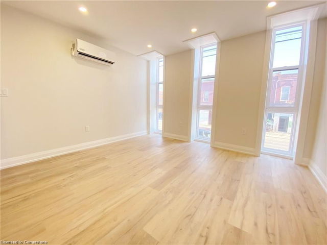 21 - 588 Barton Street E