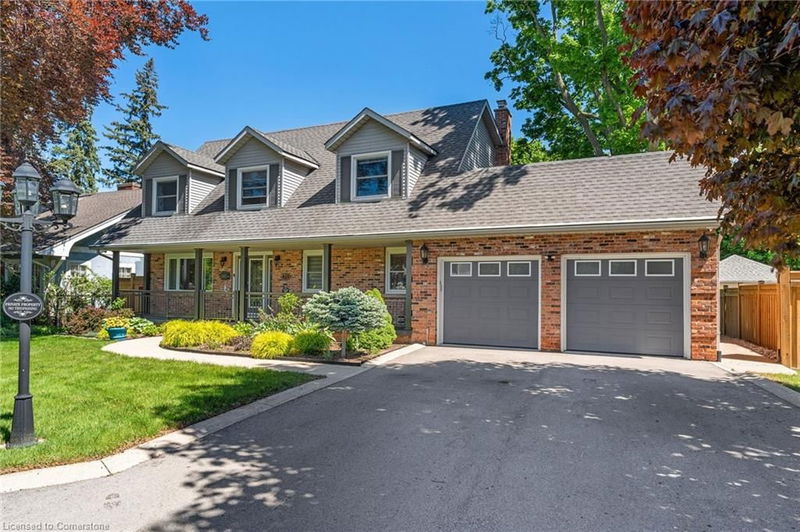 71 Main E Street, Grimsby, Ontario