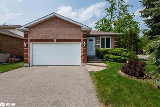 290 Cundles Road W