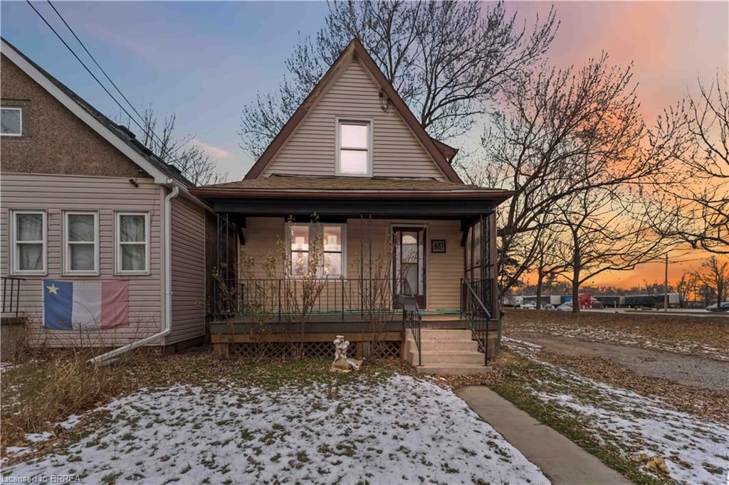 Single Family Residence for sale at 31 Mckinstry Street, Hamilton, North Sherman, L8L 6C2 - MLS: 40734658