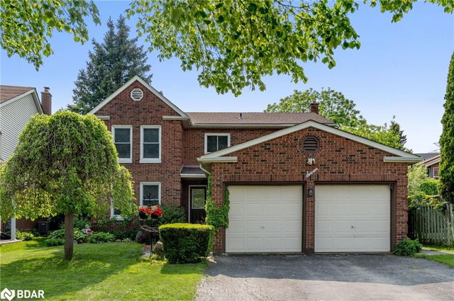 7 Deerwood Crescent