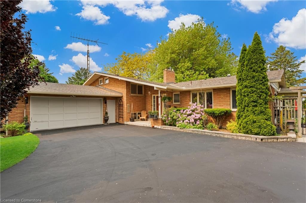Single Family Residence for sale at 1898 Concession 4 Road, Niagara-on-the-Lake, ON, L0S 1J0 - Virgil - MLS: 40734812