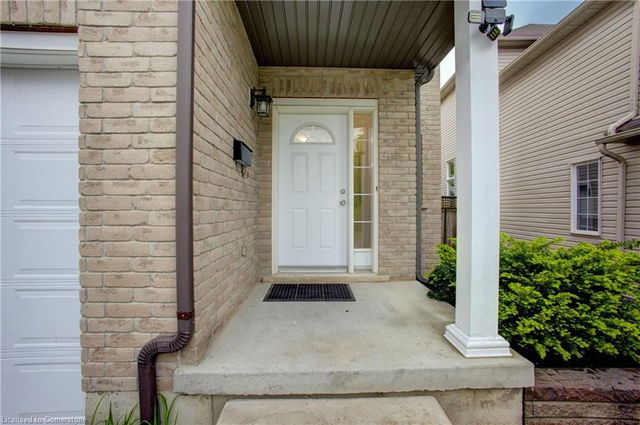 863 Laurelwood Drive