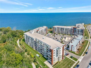 322 - 125 Shoreview Place