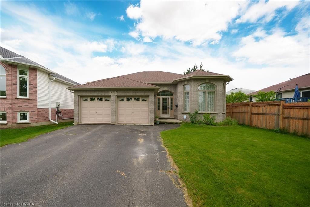 Single Family Residence for sale at 219 Balmoral Drive, Brantford, Myrtleville South, N3V 1E6 - MLS: 40735181