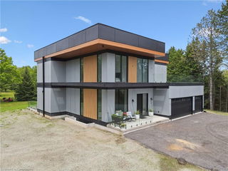 7638 Wellington Road 34