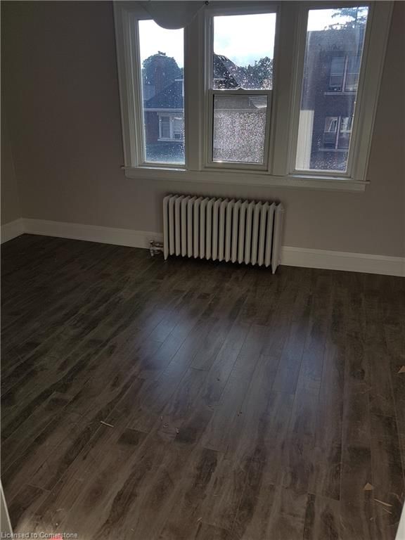 8 - 7 Connaught Street S