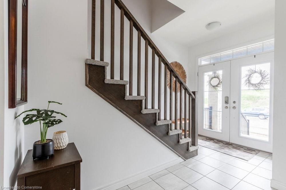 Single Family Residence for sale at 33 Mair Avenue Avenue, Brantford, Shellard Lane, N3T 0T2 - MLS: 40735601