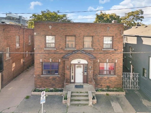 770 Barton Street E