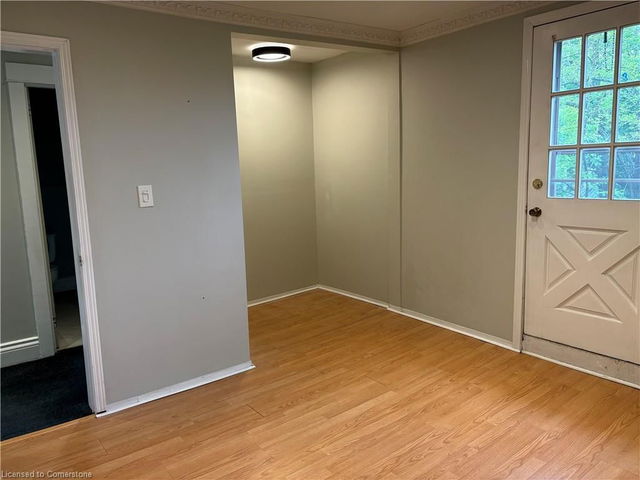 269 Main Street W