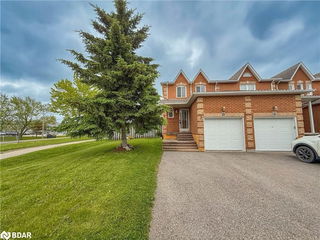 1 Potter Crescent
