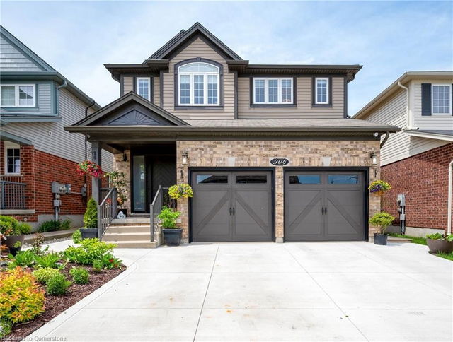 904 Magdalena Court