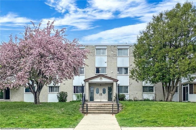 310 - 6 Walton Avenue