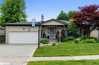 27 Stockman Crescent