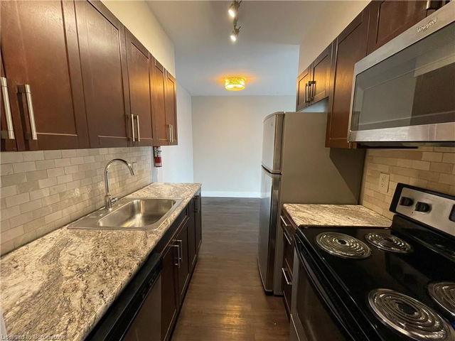 303 - 326 Hunter Street E