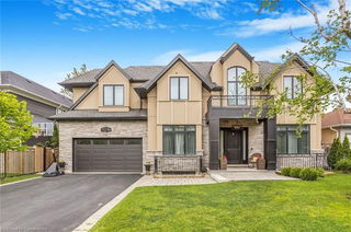 574 Stephens Crescent W