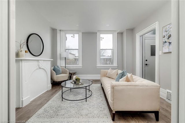 LOWER - 125 Cathcart Street