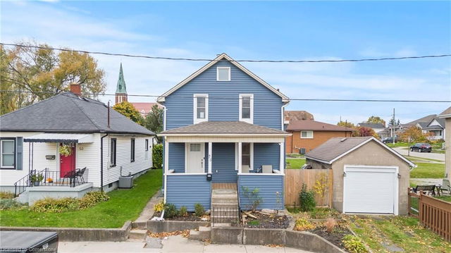 55 Albert Street W