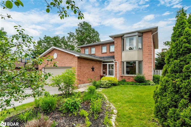 26 Kenny Crescent