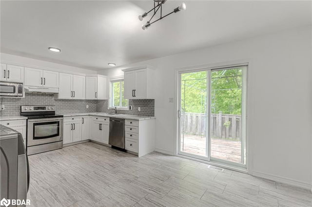 Upper - 32 54th Street South