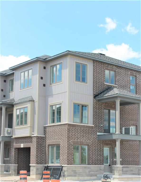 85 - 124 Compass Trail
