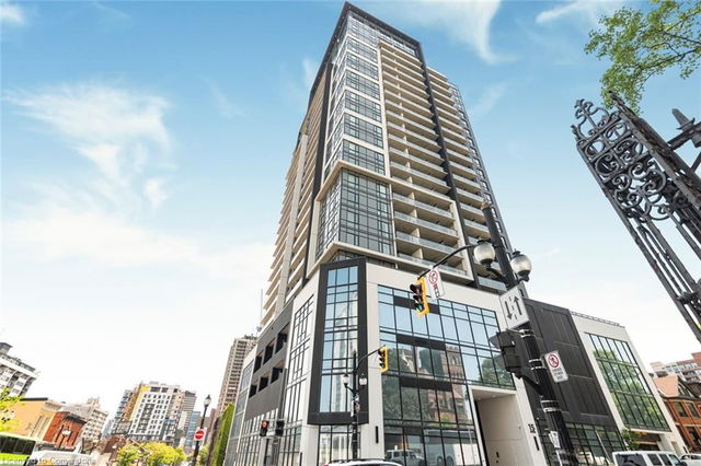 707 - 15 Queen Street