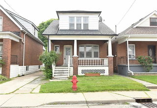 106 Grosvenor Avenue N