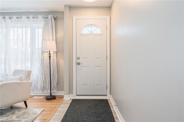 A - 426 Highland Road E