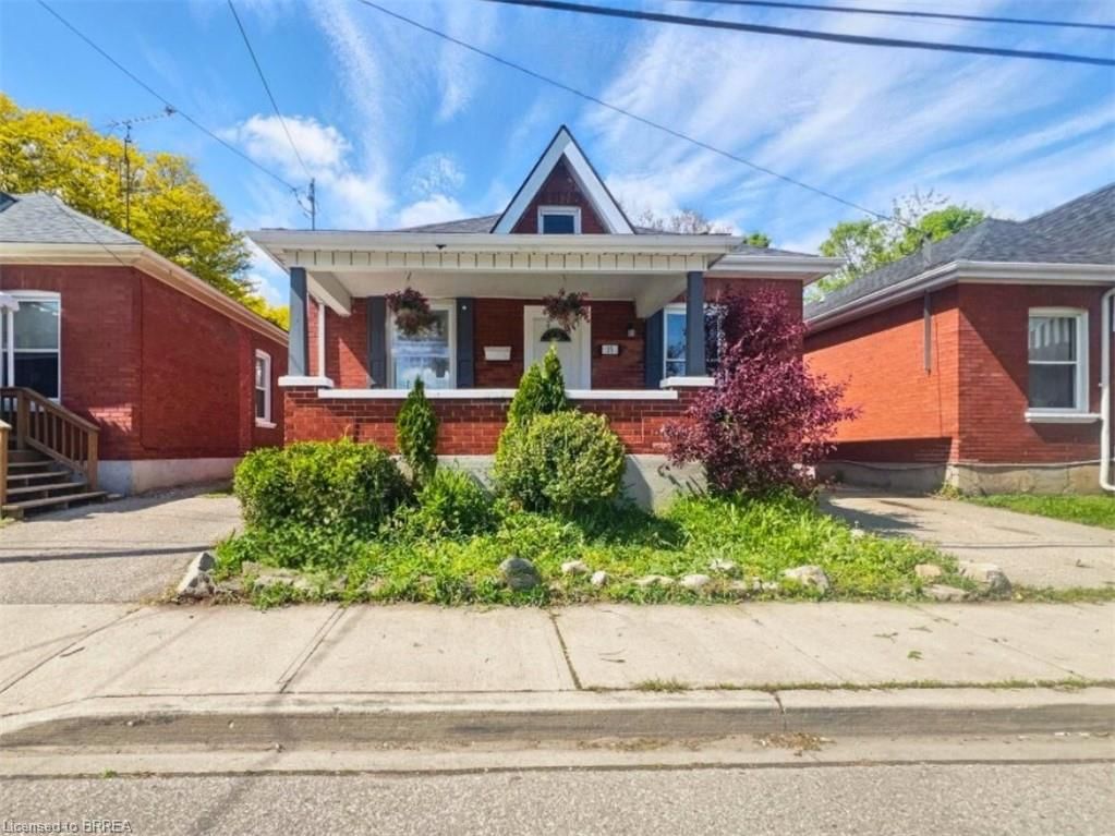 Single Family Residence for sale at 13 Salisbury Avenue, Brantford, Eagle Place West, N3S 1M6 - MLS: 40737533