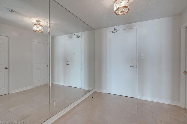 705 - 2190 Lakeshore Road