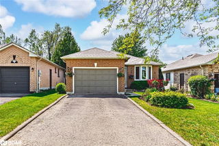24 Nicholson Drive